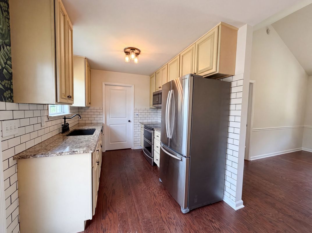 Property photo 2 of 109 Coco Ln