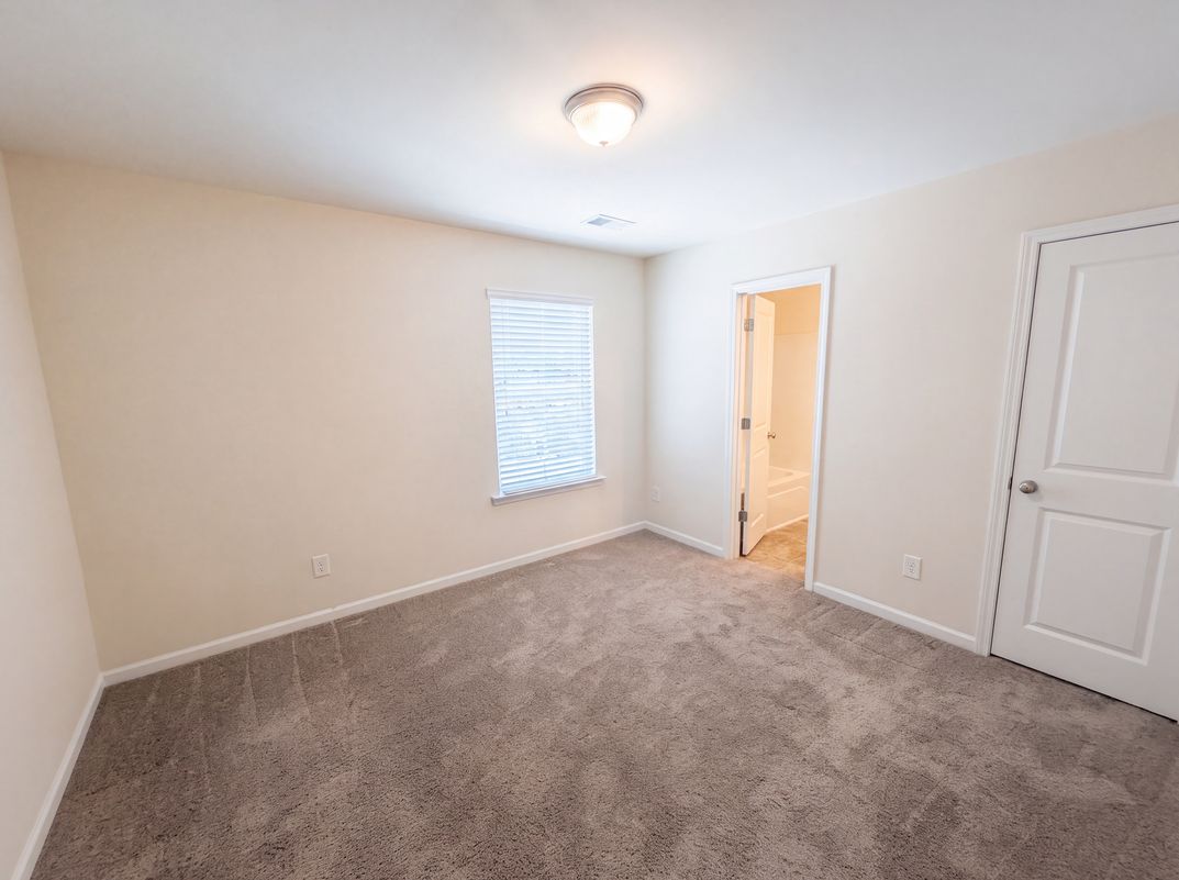 Photo 9 of 20 of 857 Forest Park Rd, Columbia, SC