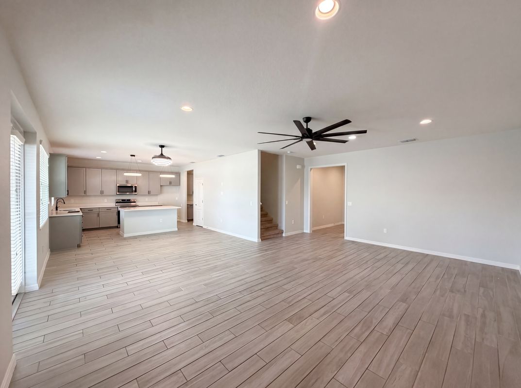 Photo 6 of 29 of 4510 Penkert Pl, Lakeland, FL