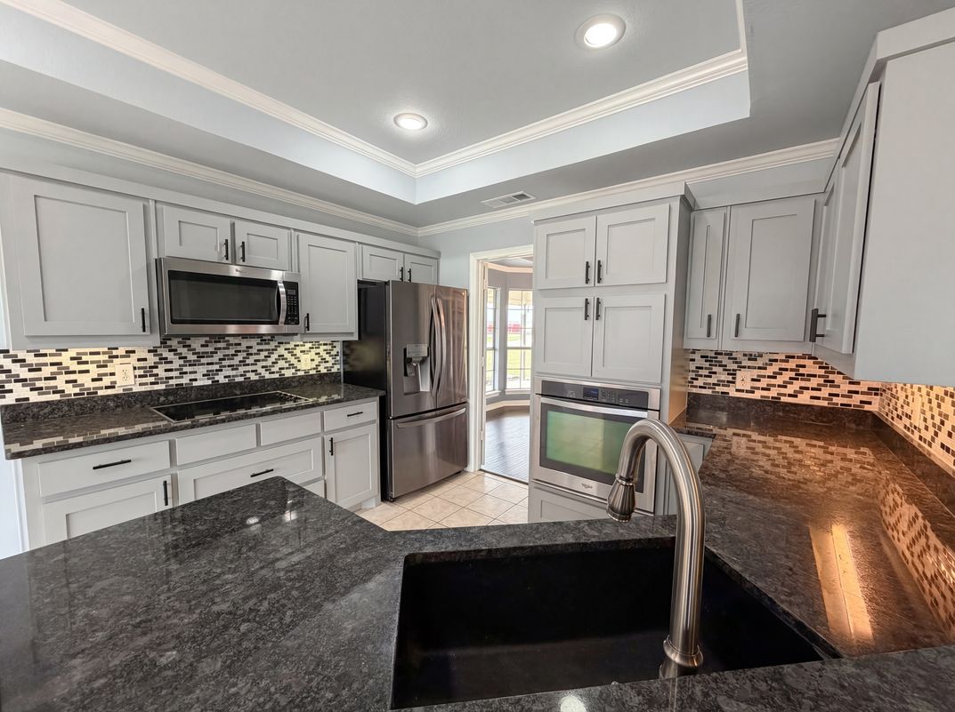 Photo 12 of 22 of 4014 Ovilla Rd, Waxahachie, TX