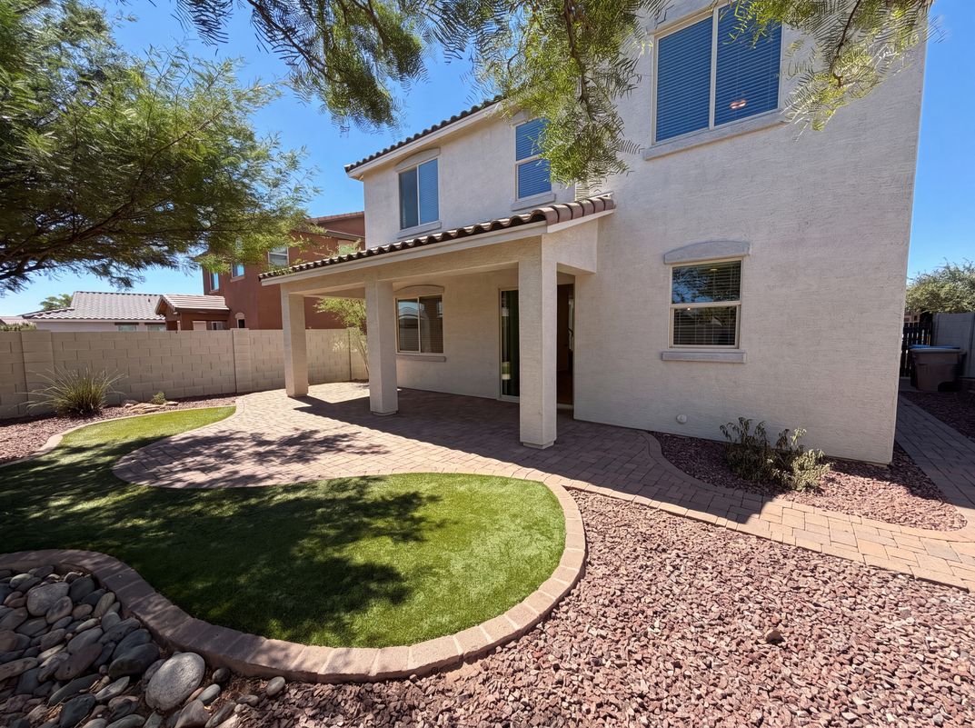 Photo 5 of 38 of 21276 W Berkeley Rd, Buckeye, AZ