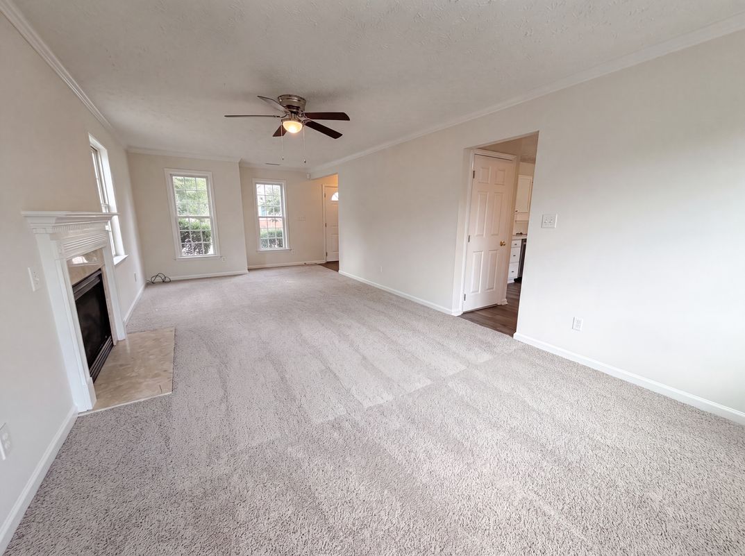 Photo 7 of 18 of 3358 Neptune Dr, Raleigh, NC