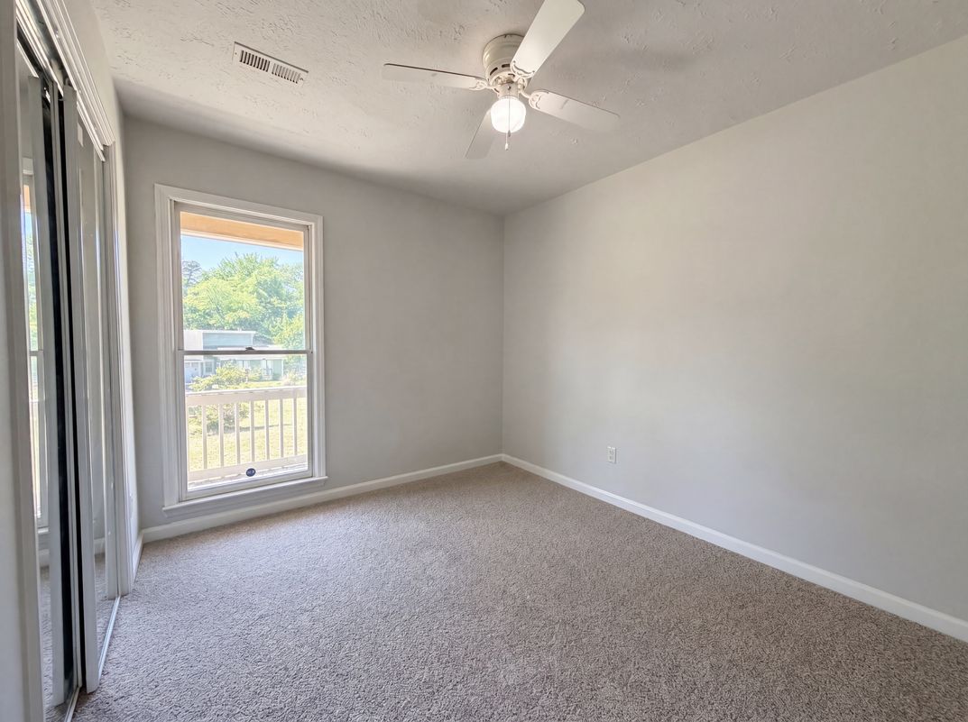Photo 9 of 17 of 2577 Previs Rd, Fayetteville, NC