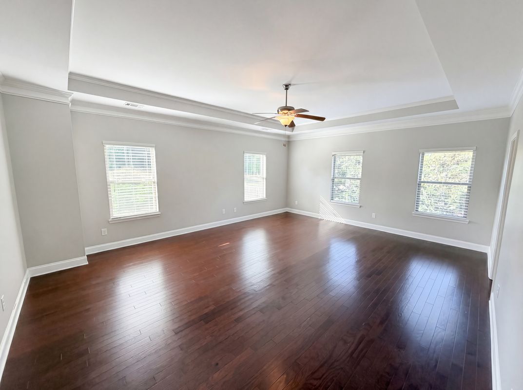Photo 10 of 24 of 10555 Naramore Ln, Alpharetta, GA