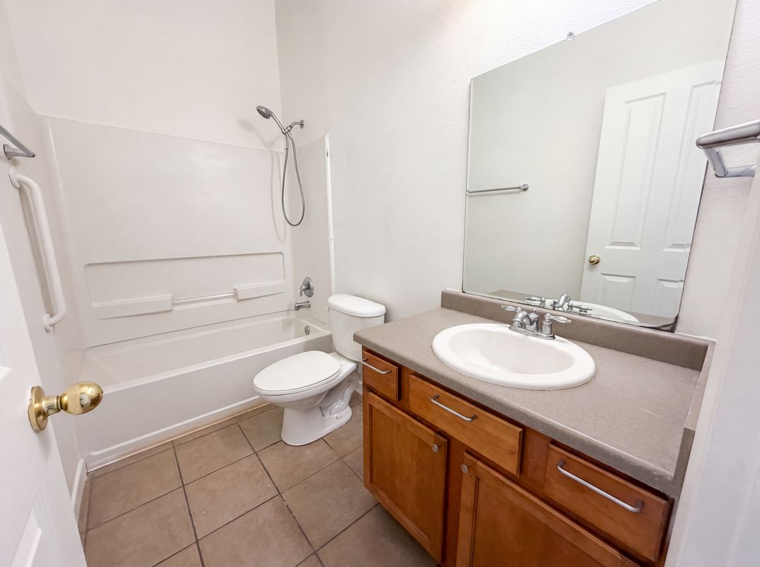 Photo 9 of 22 of 2516 Milagro Ridge Ct NE, Rio Rancho, NM