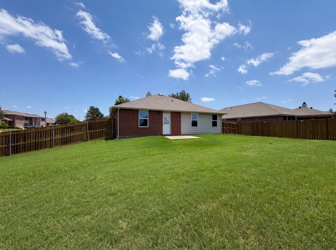Photo 5 of 14 of 725 Hanceville Way, Wylie, TX