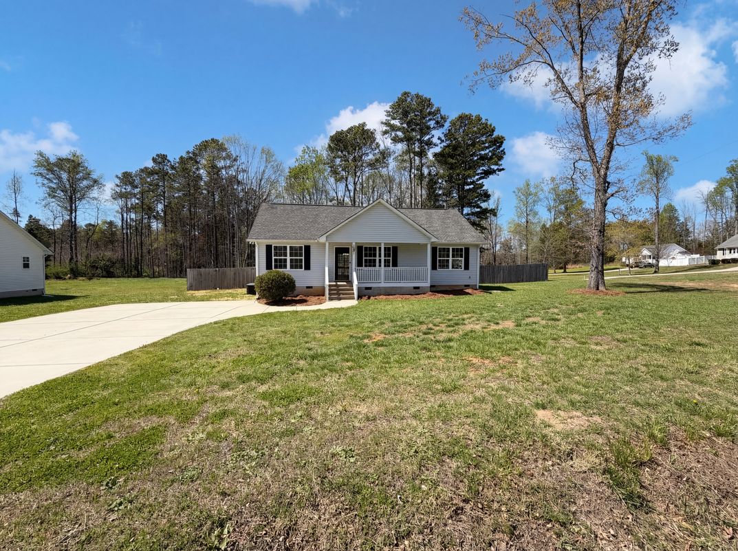 Photo 6 of 16 of 307 Rhea Rd, York, SC