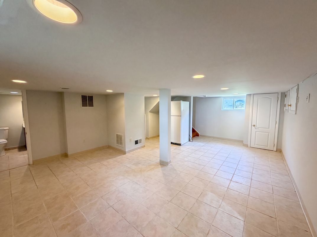Photo 18 of 26 of 506 Lyons Rd, Basking Ridge, NJ