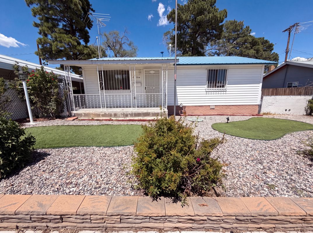 Property photo 1 of 1758 39th St