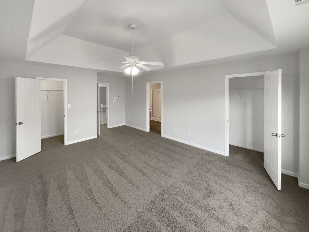 Photo 13 of 52 of 1622 Halliard Dr, Lawrenceville, GA