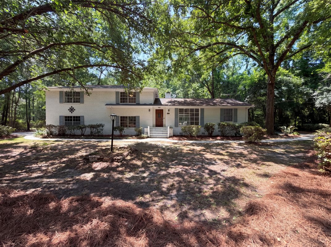 Property photo 1 of 101 Picadilly Loop