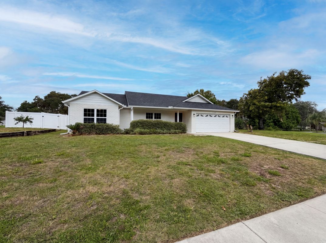 Photo 17 of 20 of 546 Penns Neck Dr, Deland, FL