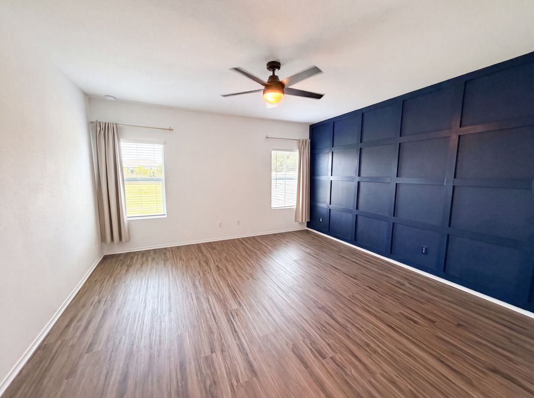 Photo 4 of 16 of 424 Wolf Springs Rd, Georgetown, TX