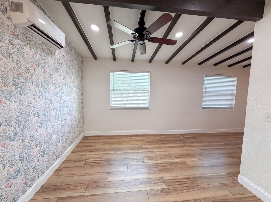 Photo 7 of 19 of 2242 E Dana Dr, Deltona, FL