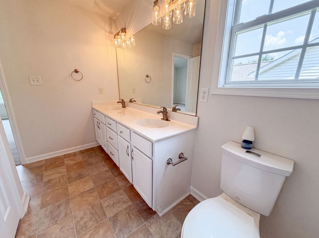 Photo 13 of 17 of 5714 Waverly Lynn Ln, Charlotte, NC