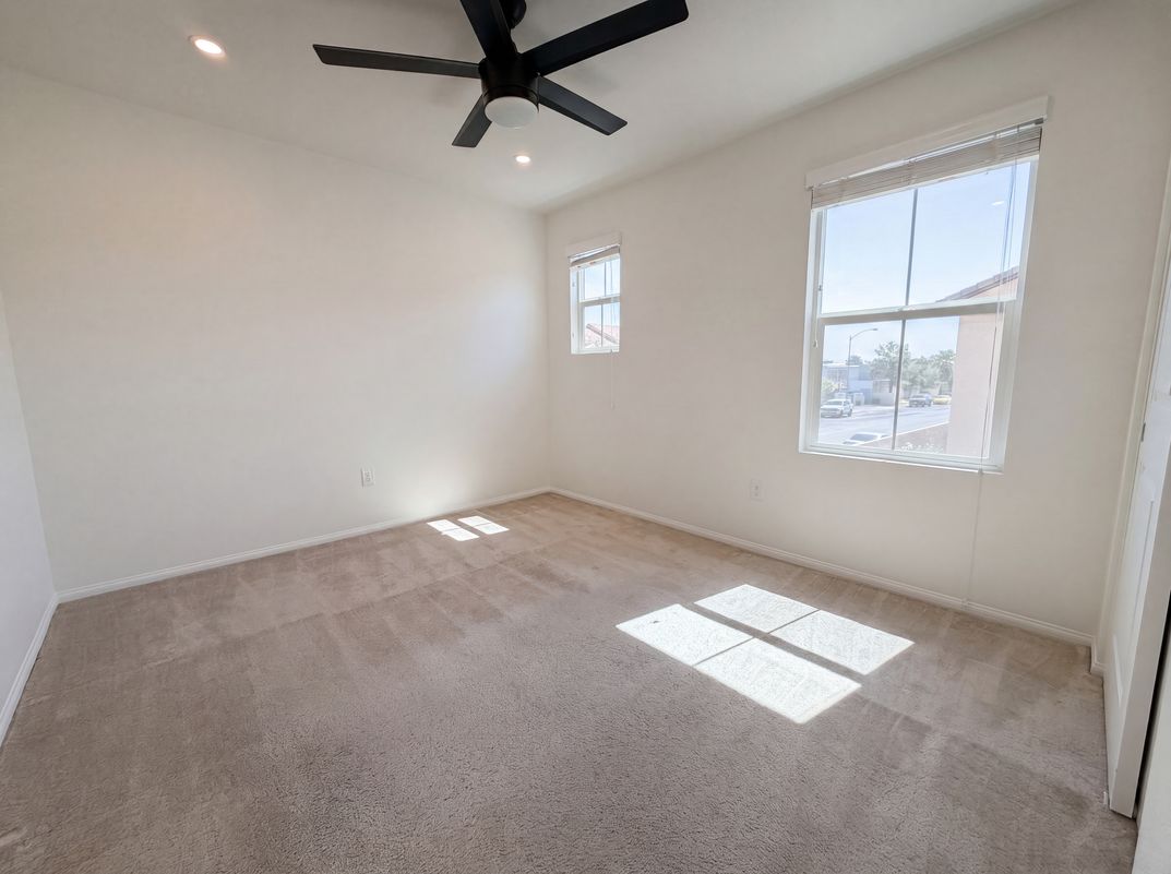 Photo 4 of 26 of 6603 Angelina St, Las Vegas, NV