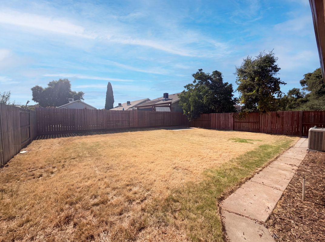 Photo 22 of 24 of 3713 Ripley St, Sacramento, CA