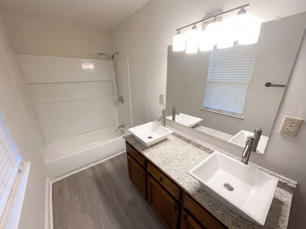 Photo 14 of 21 of 3181 Cedardale Dr, Douglasville, GA