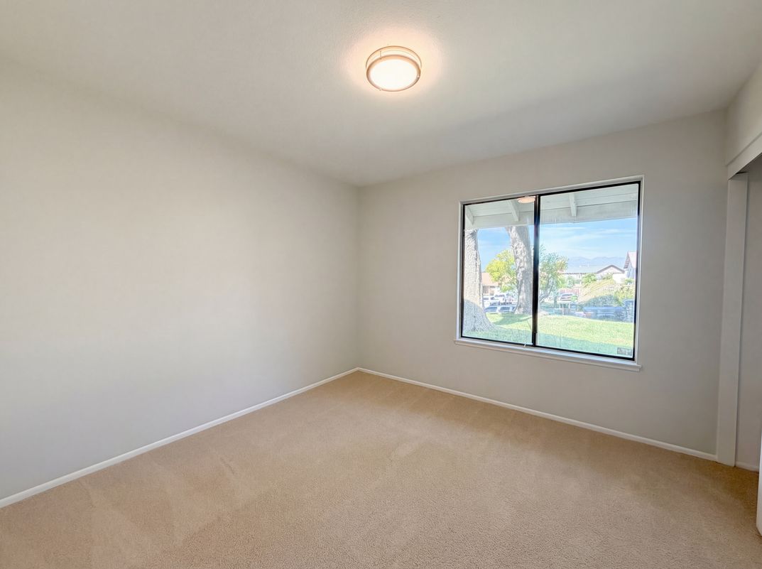 Photo 16 of 21 of 2785 Bonita Dr, Highland, CA