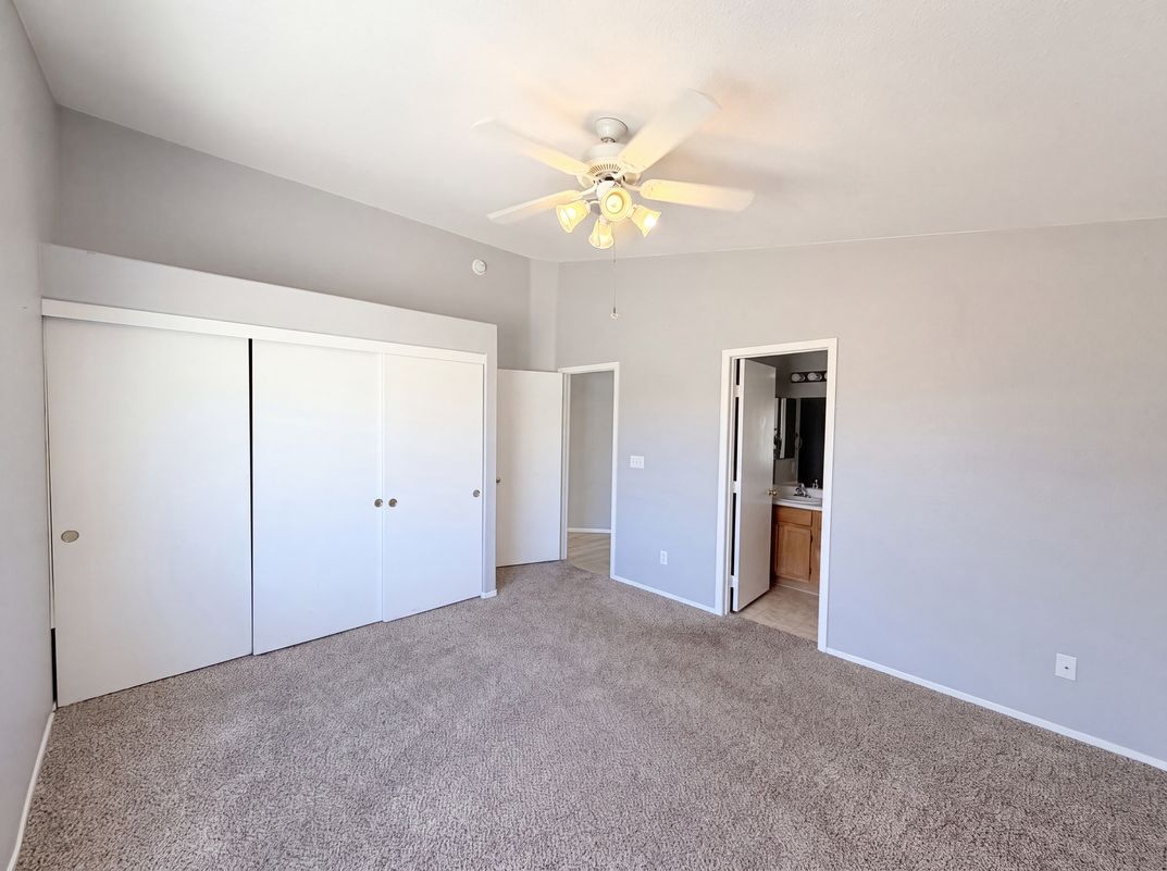 Photo 13 of 33 of 9121 Indian Breeze Dr, Las Vegas, NV