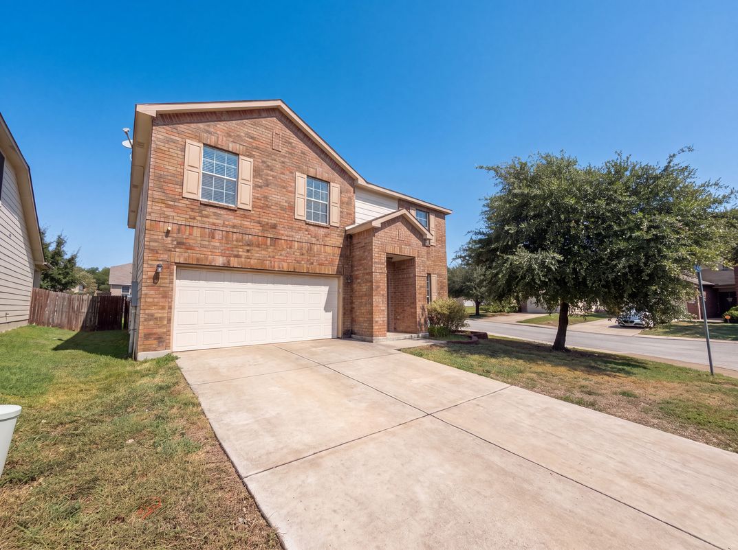 Photo 17 of 19 of 679 Trinity Mdw, San Antonio, TX