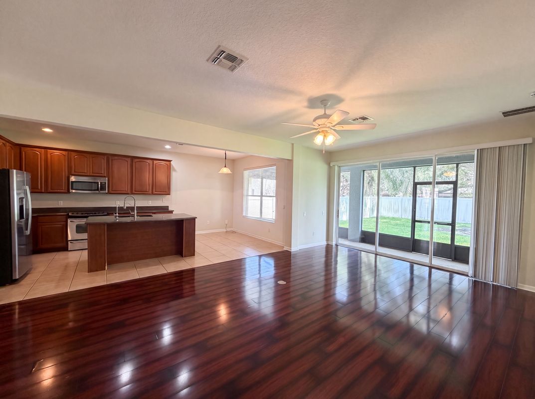 Photo 8 of 36 of 13228 Roskin Ln, Windermere, FL