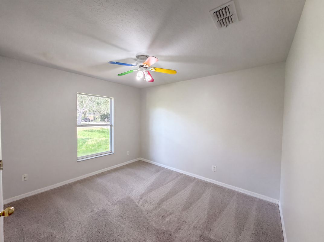 Photo 16 of 33 of 306 Garden Oak Ct, Apopka, FL