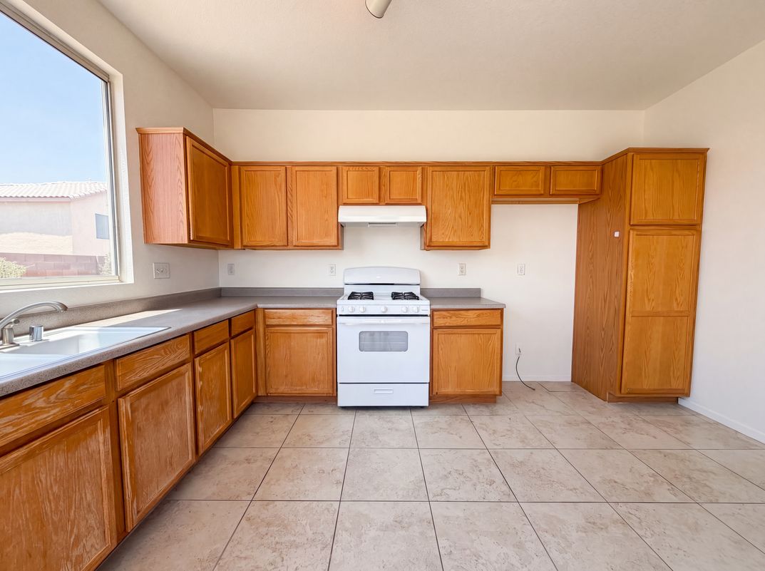 Photo 10 of 22 of 521 Quail Bird Pl, Henderson, NV