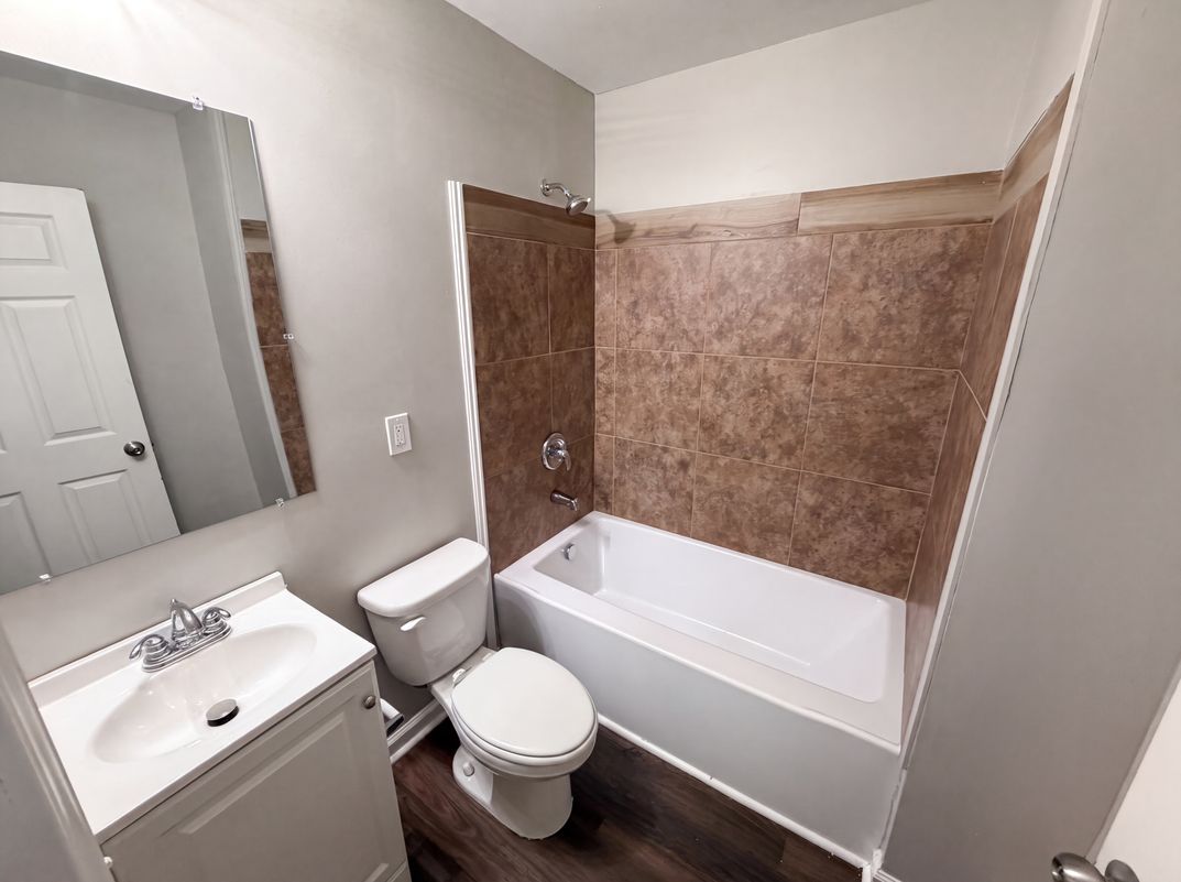 Photo 15 of 19 of 528 Kentbrook Dr, Charlotte, NC