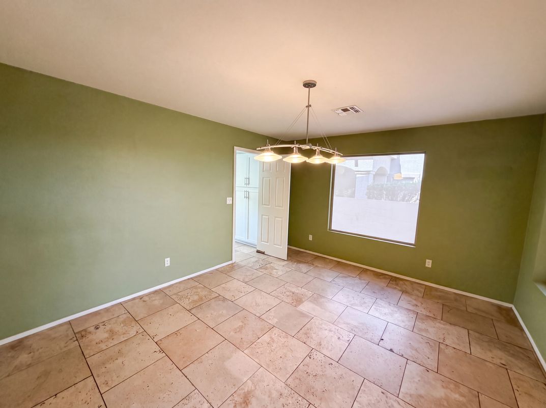 Photo 15 of 28 of 2083 W Arizona Rose Dr, Tucson, AZ