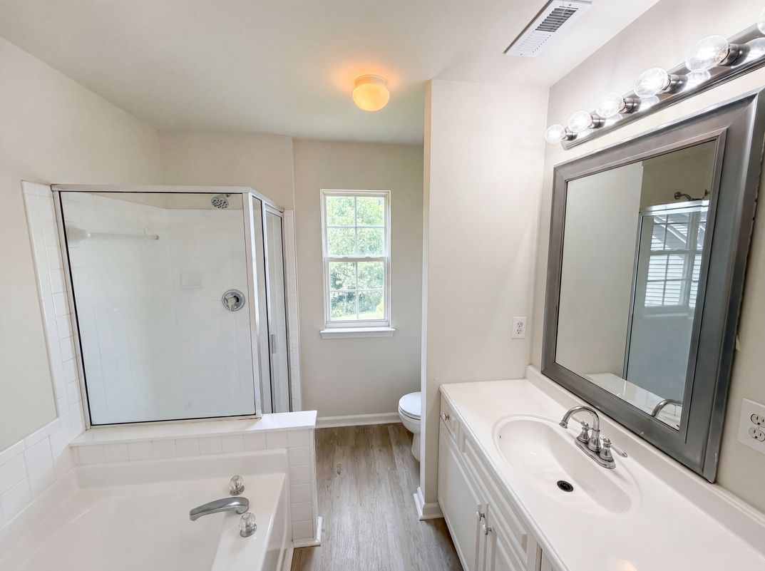 Photo 21 of 25 of 11805 Guildhall Ln, Charlotte, NC