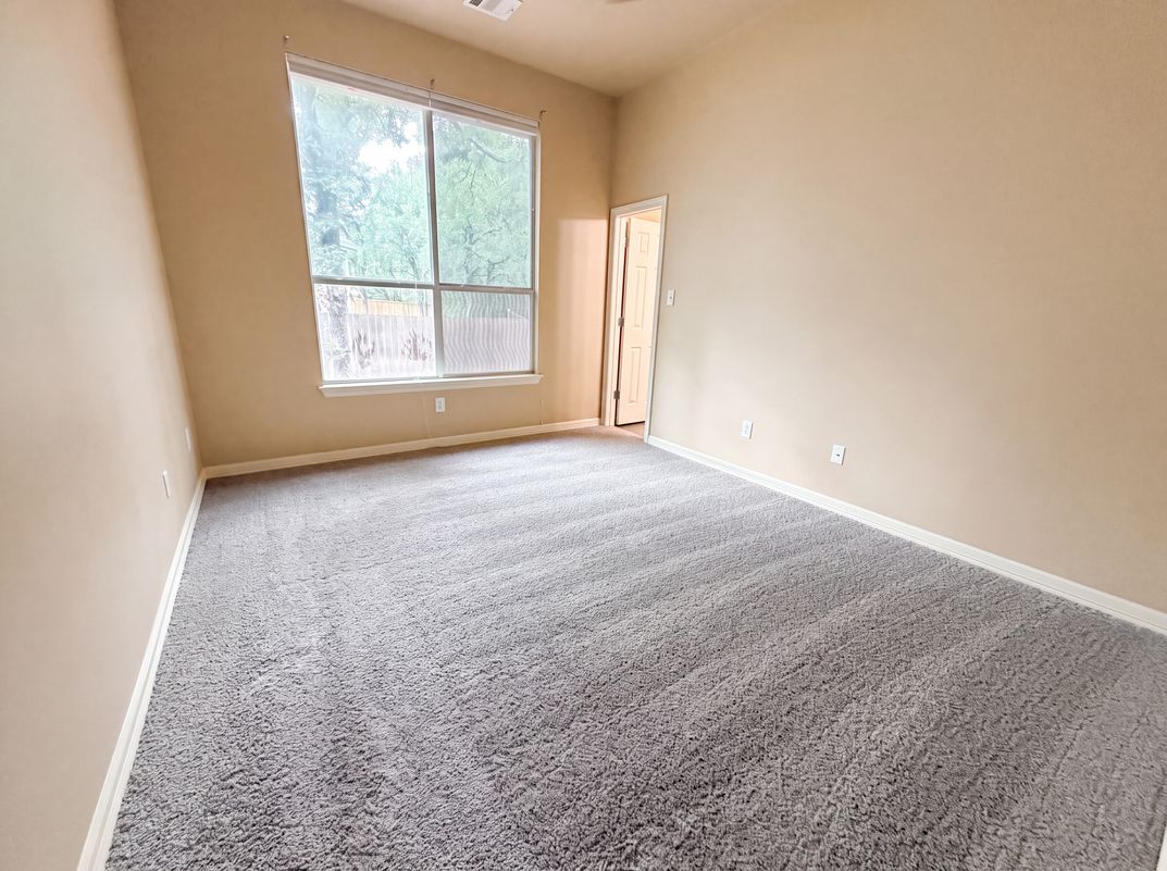 Photo 14 of 26 of 1724 Westend Pl, Round Rock, TX