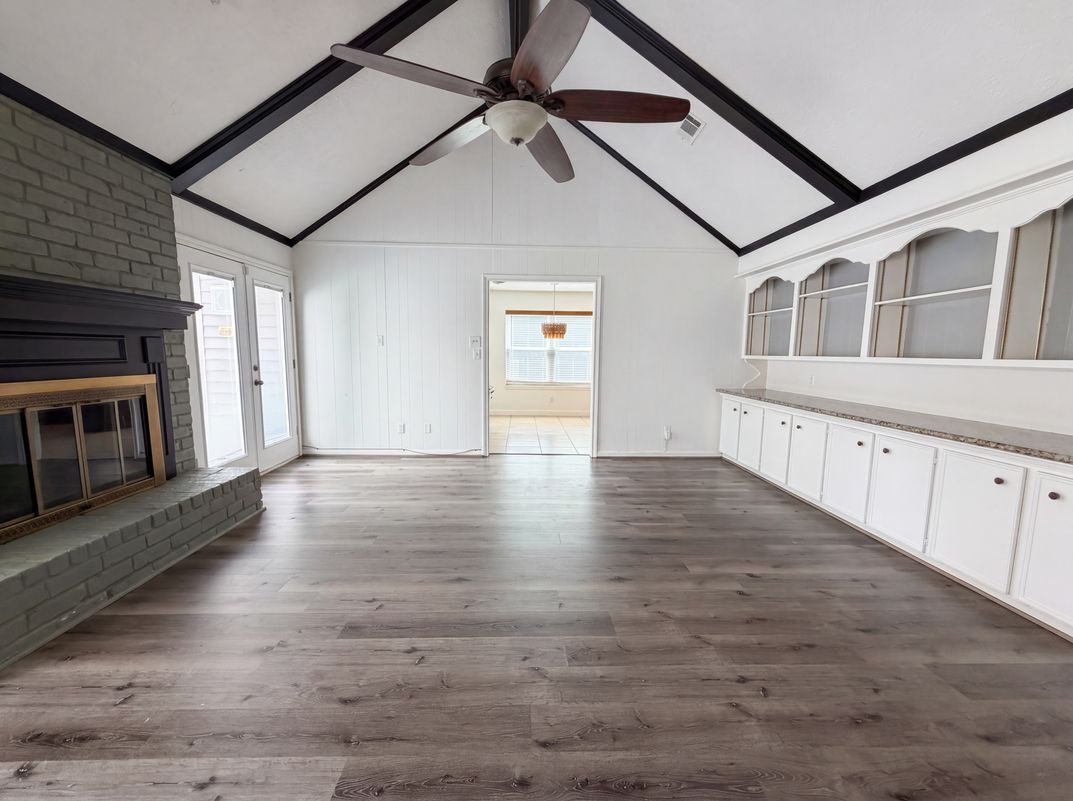 Photo 10 of 24 of 7807 Bideford Ln, Houston, TX