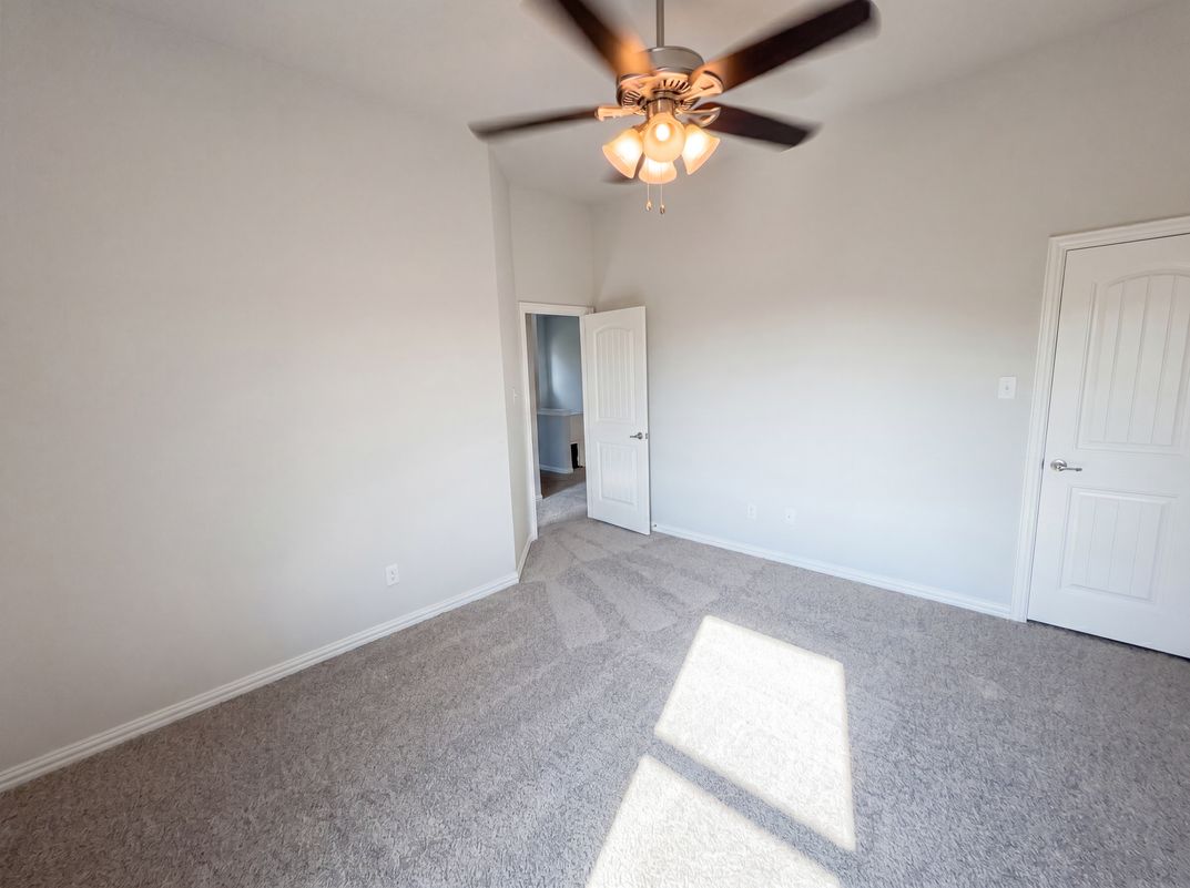 Photo 12 of 23 of 3105 Bridgewater Dr, Little Elm, TX
