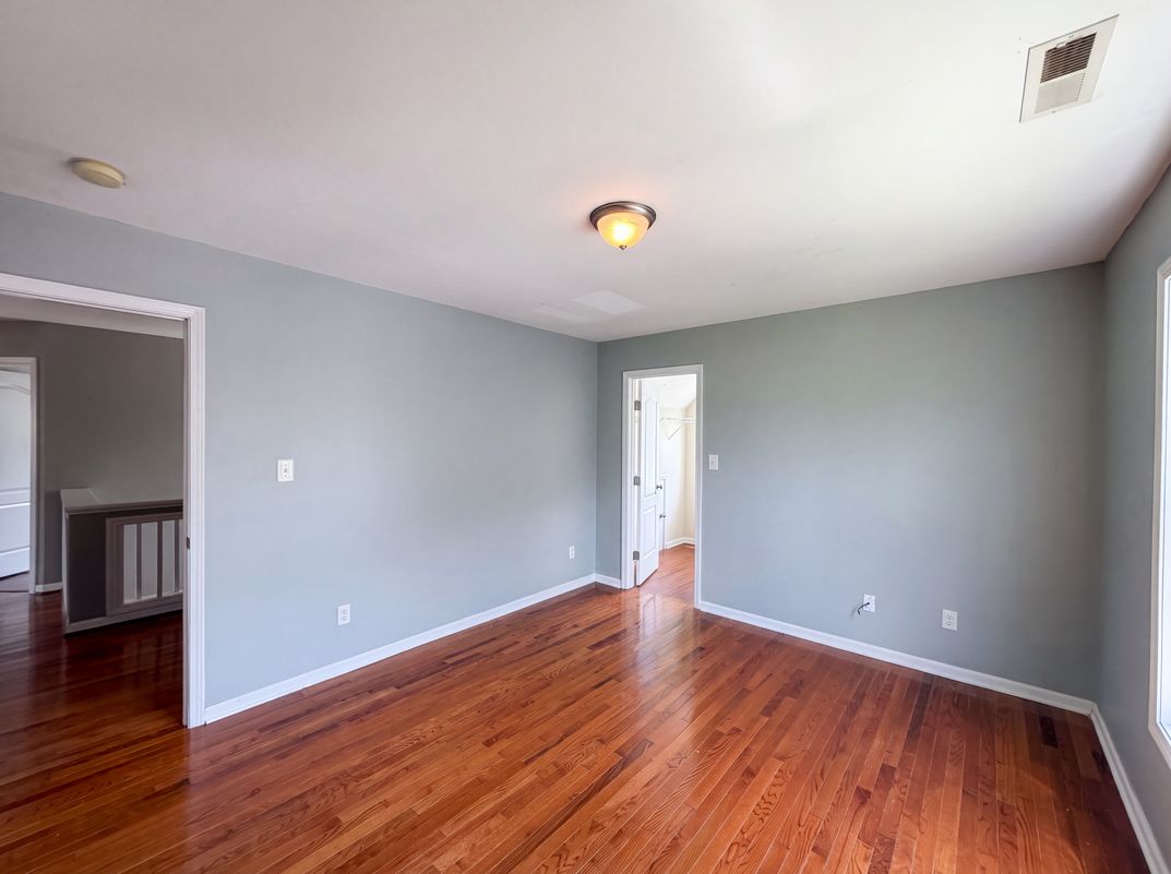 Photo 7 of 16 of 4034 Patriot Ridge Ct, Raleigh, NC