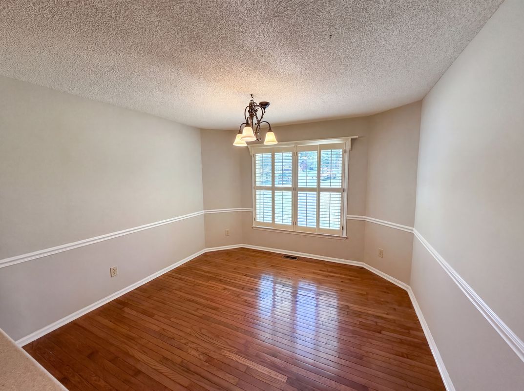 Photo 8 of 29 of 8400 Chestnut Oak Ct, Harrisburg, NC