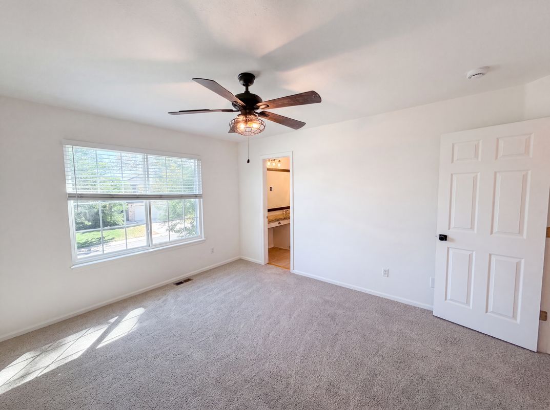 Photo 4 of 21 of 2154 Gold Dust Ln, Highlands Ranch, CO
