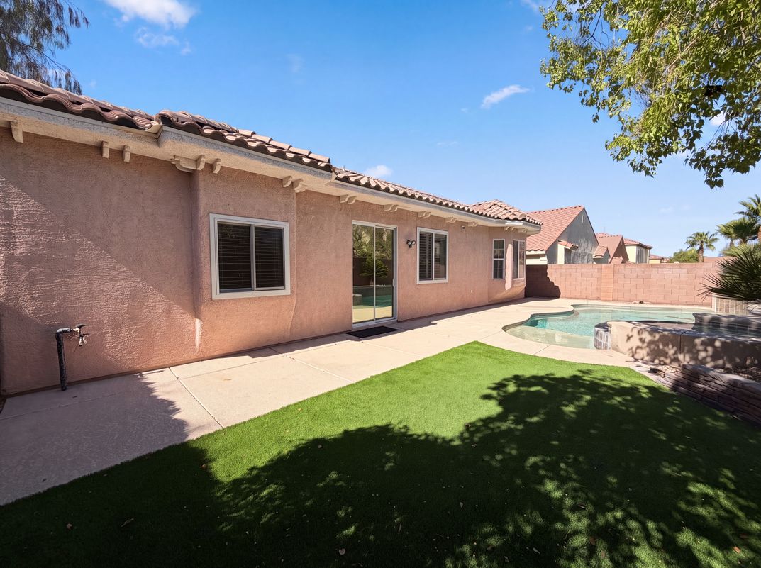 Photo 5 of 27 of 7937 Base Camp Ave, Las Vegas, NV