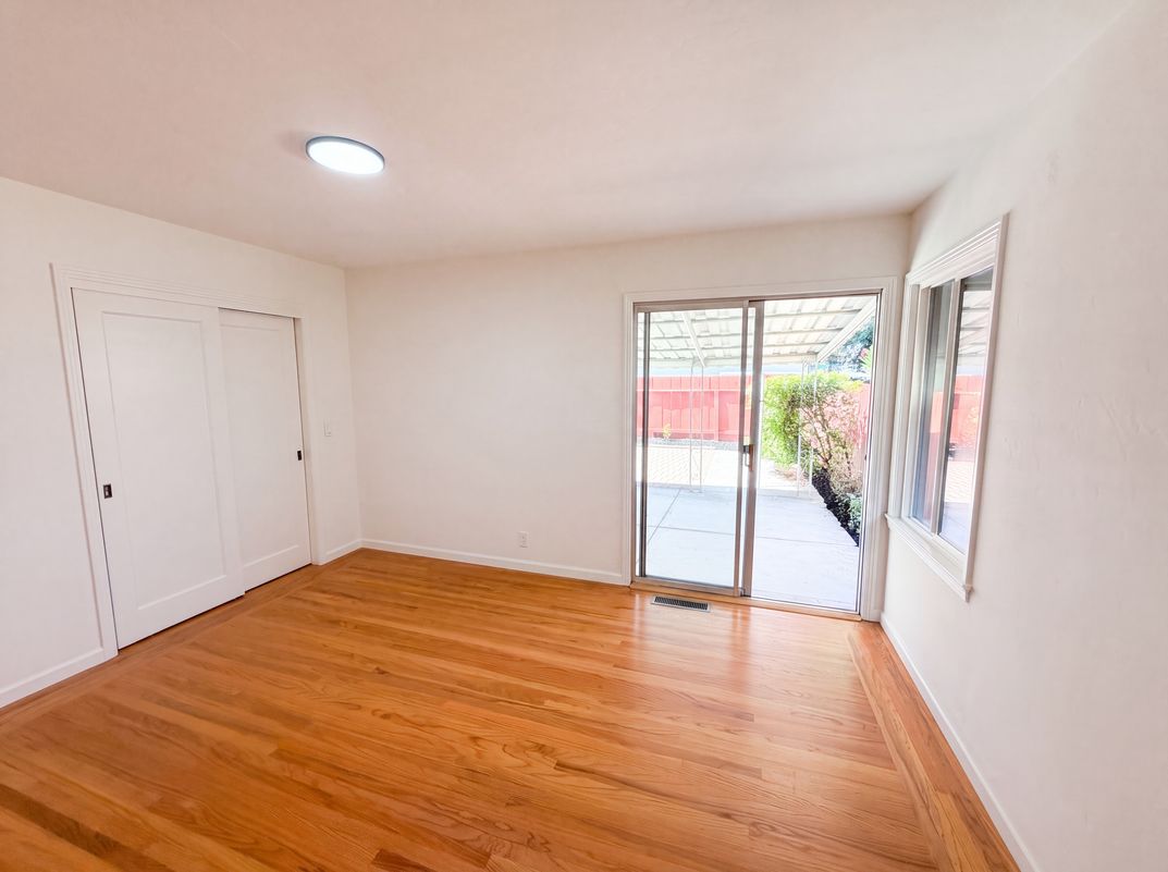 Photo 17 of 26 of 624 Sapphire St, Redwood City, CA