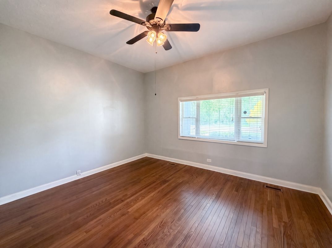 Photo 8 of 17 of 1230 E Pleasant Run Parkway North Dr, Indianapolis, IN