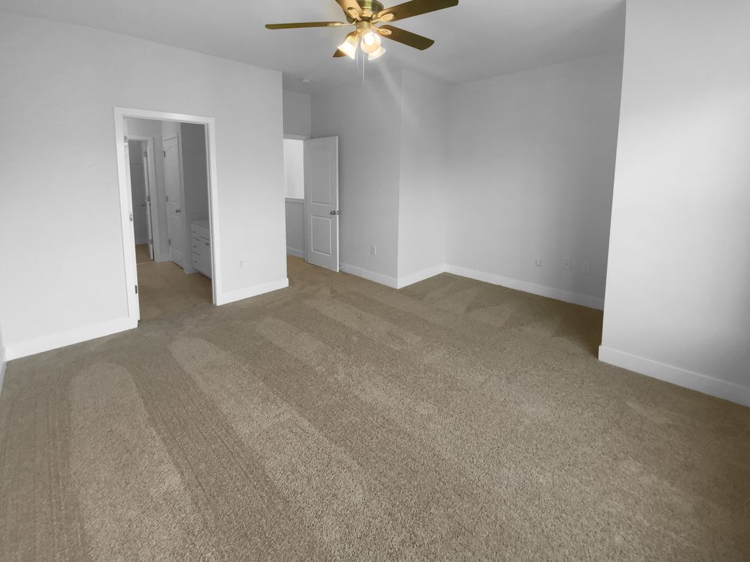 Photo 4 of 21 of 1031 Skyline View Way, Charlotte, NC