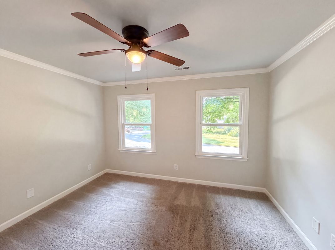Photo 4 of 20 of 4224 Old Forge Dr, Gastonia, NC