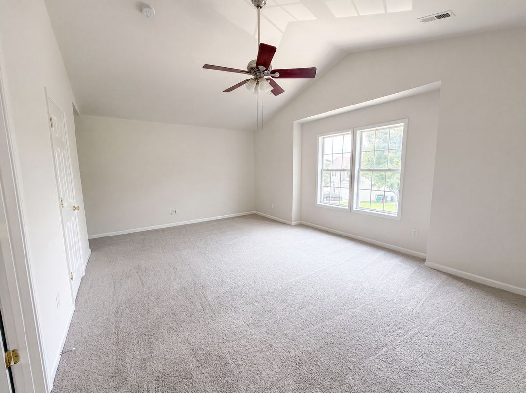 Photo 4 of 17 of 5714 Waverly Lynn Ln, Charlotte, NC