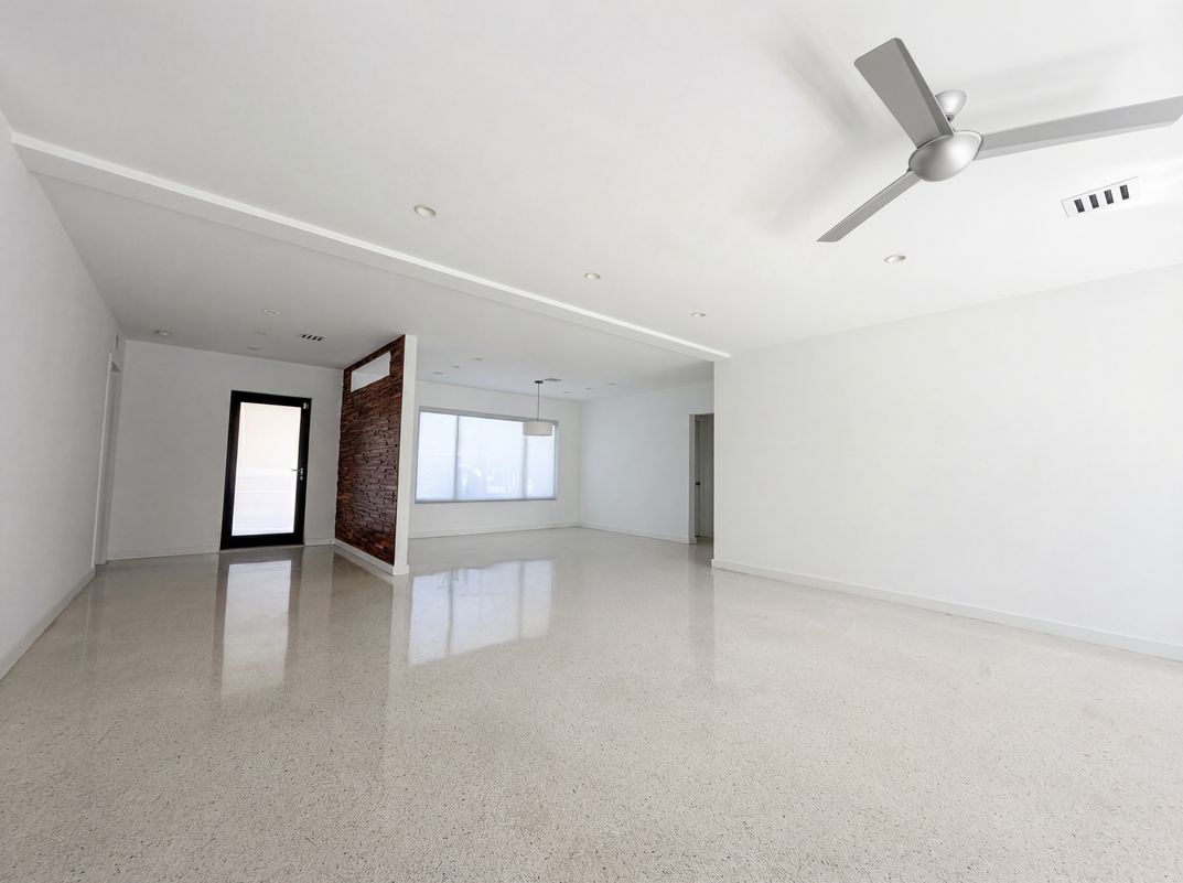 Photo 7 of 17 of 1717 NE 20th Ave, Fort Lauderdale, FL