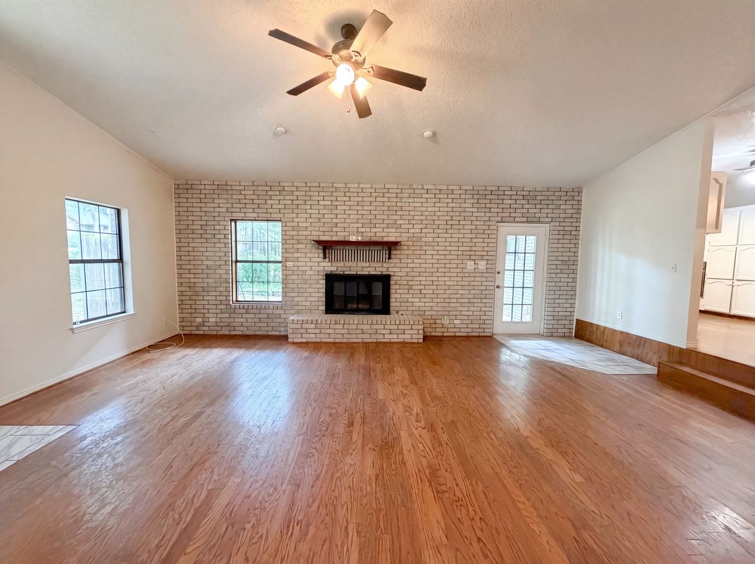 Photo 3 of 21 of 3504 Victorian Dr, Temple, TX