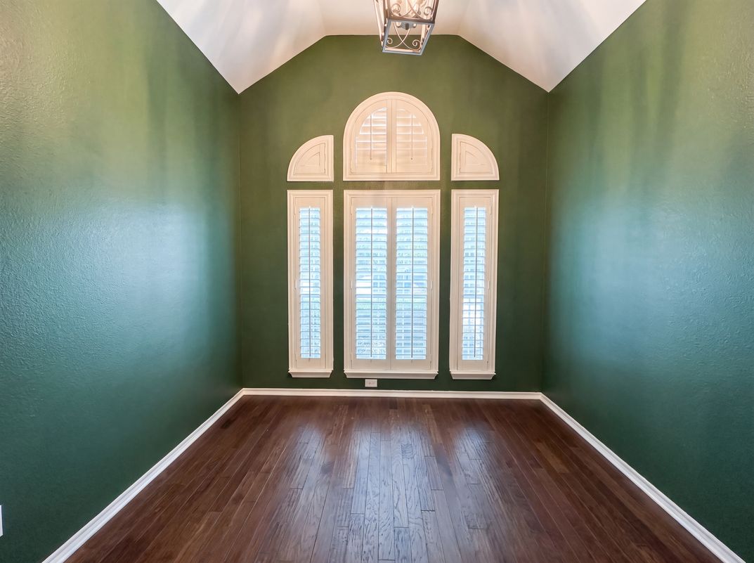 Photo 8 of 18 of 1416 Willow Wood Dr, Carrollton, TX