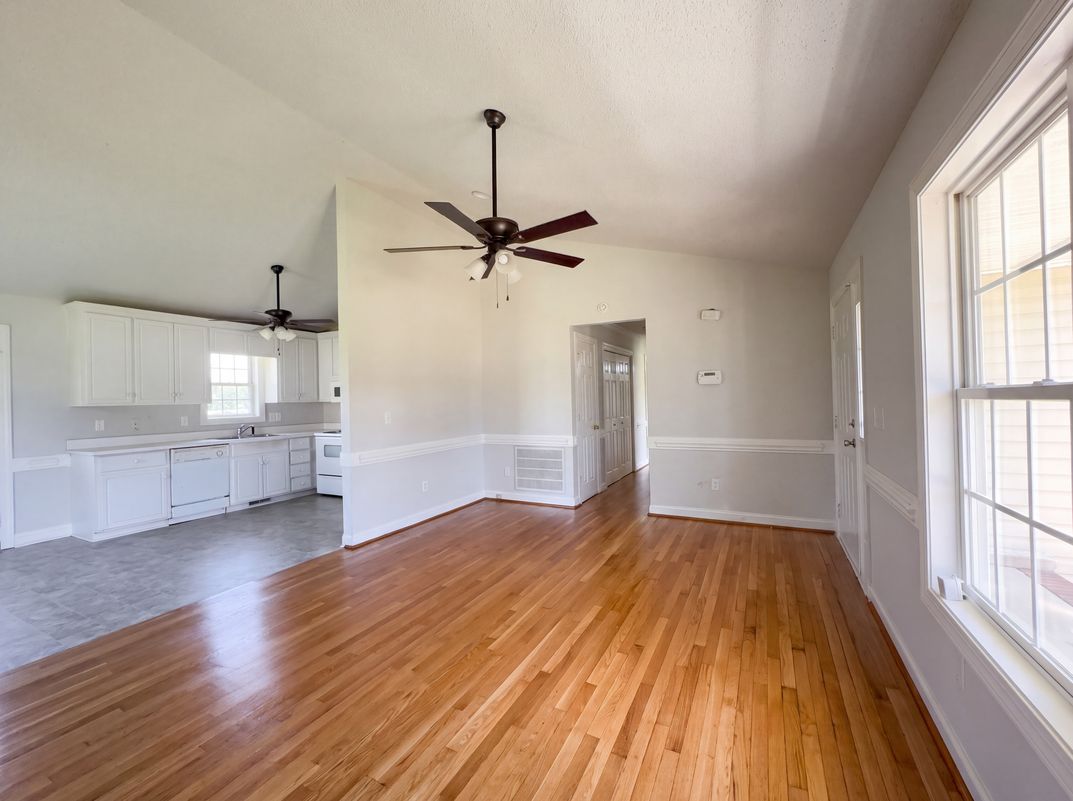 Photo 6 of 23 of 5536 Scuppernong Rd, Wilson, NC