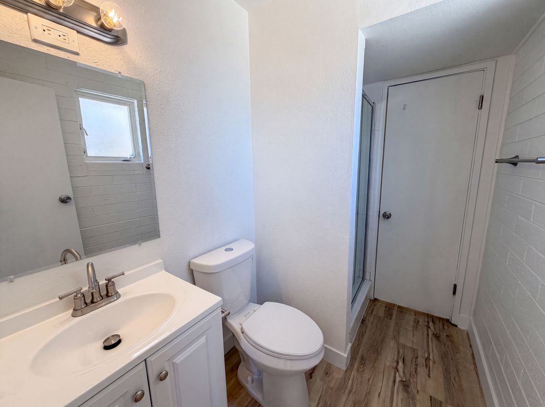 Photo 15 of 21 of 3132 W Bethany Home Rd, Phoenix, AZ