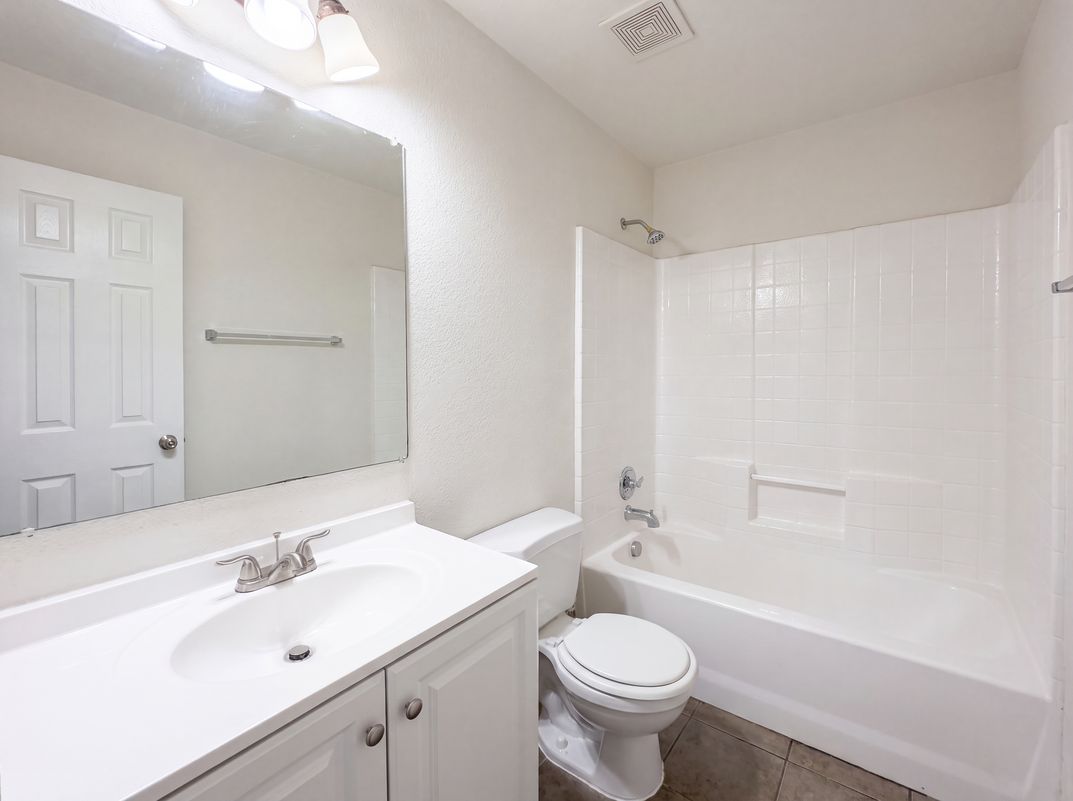 Photo 20 of 25 of 1421 Sparrow Dr, Little Elm, TX