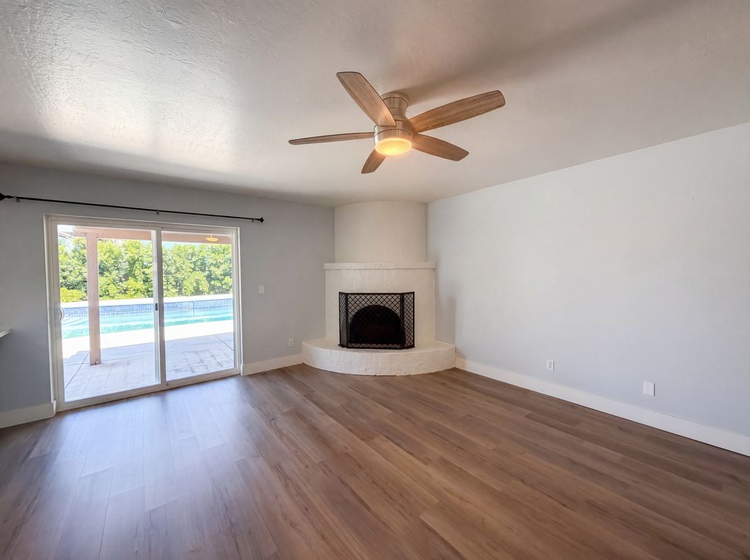 Photo 3 of 22 of 3028 E Marilyn Rd, Phoenix, AZ